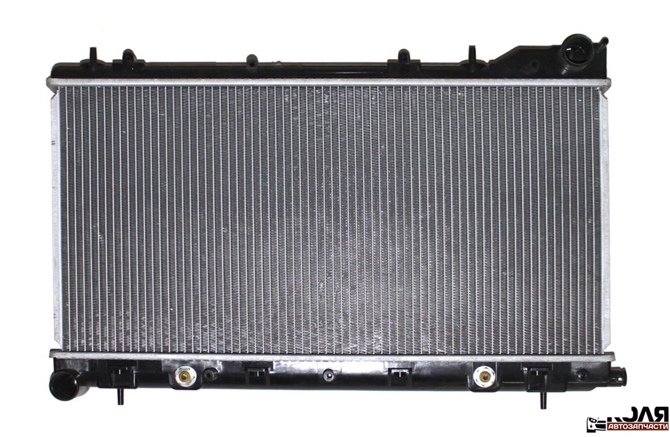 Радиатор охлаждения двигателя Subaru Forester SF5