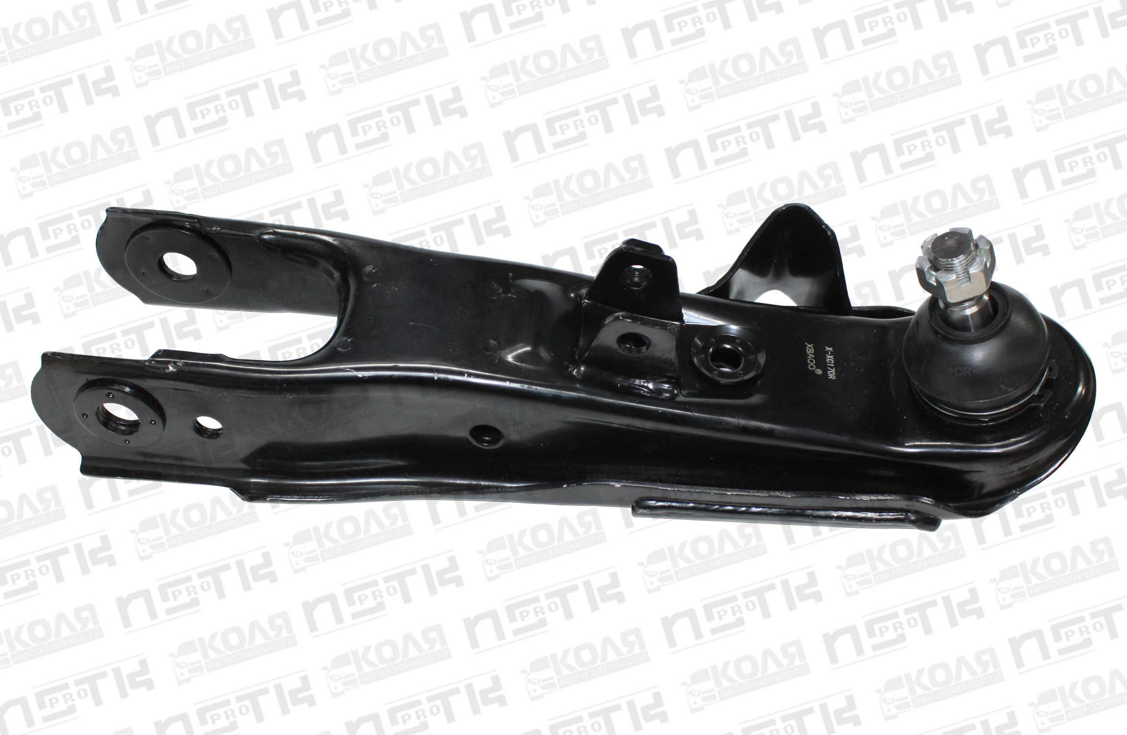Рычаг передней подвески нижний R Nissan D22 (XBAOO)